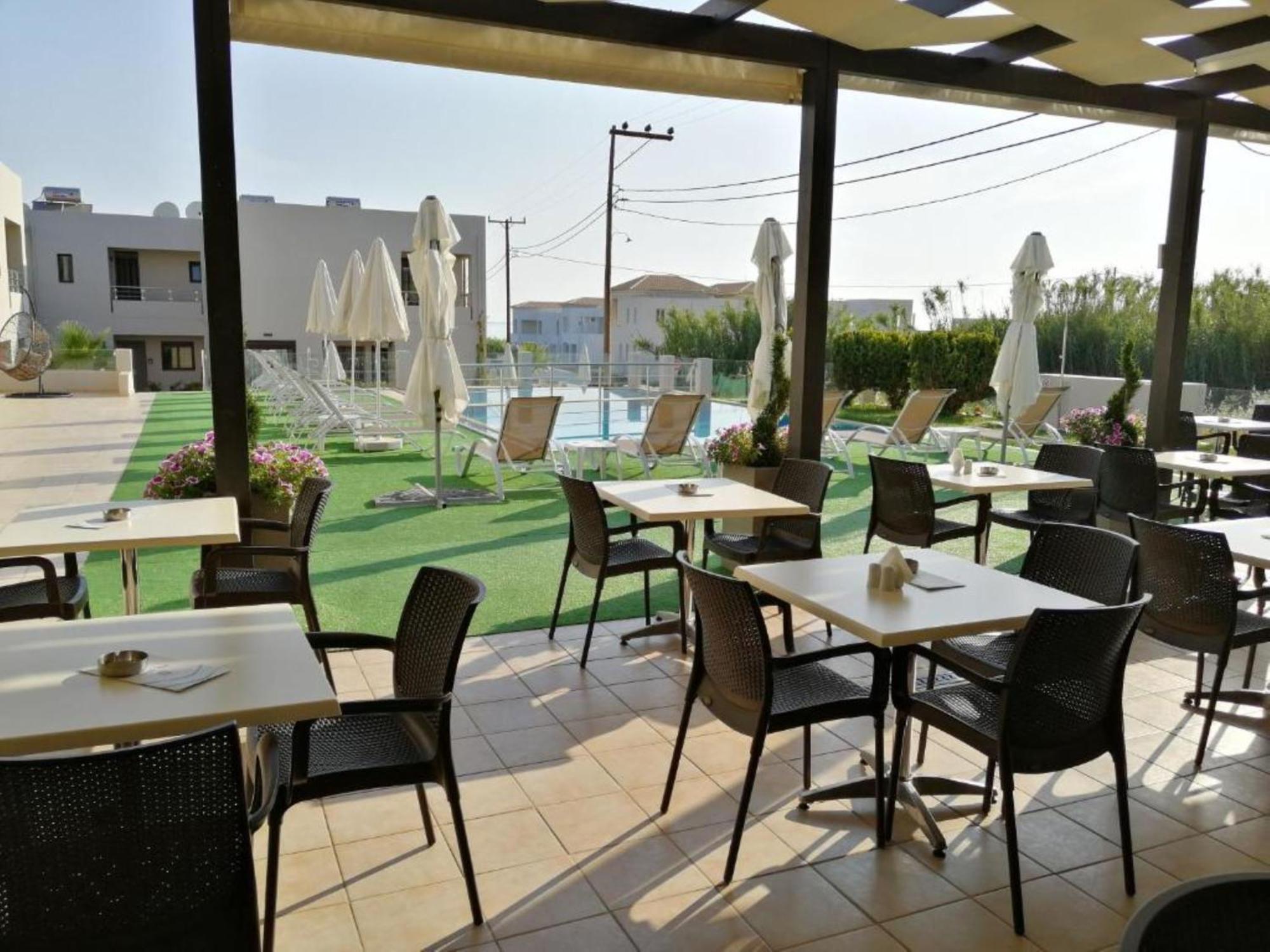 Carisa Suites And Apartments Maleme Esterno foto