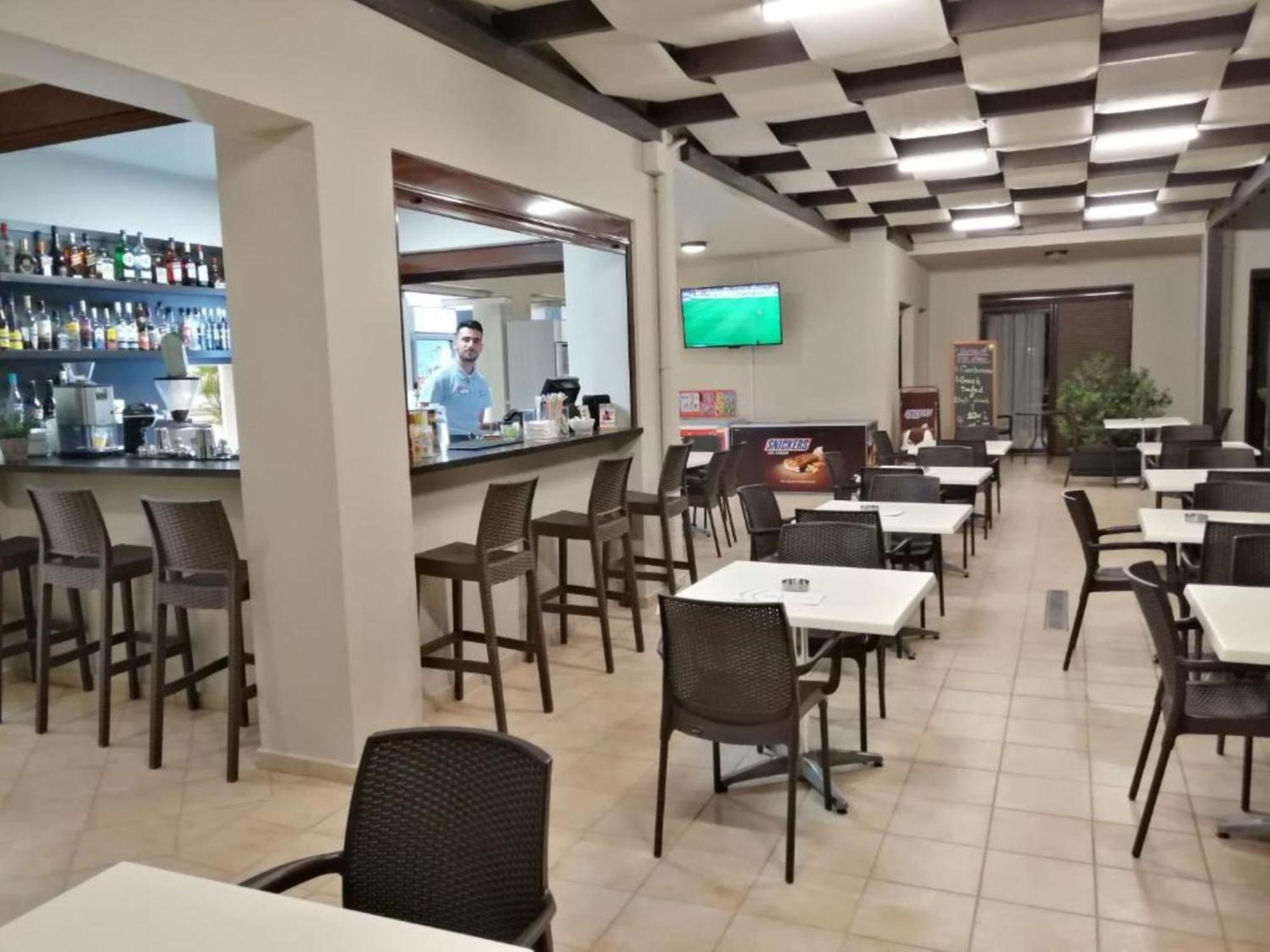 Carisa Suites And Apartments Maleme Esterno foto