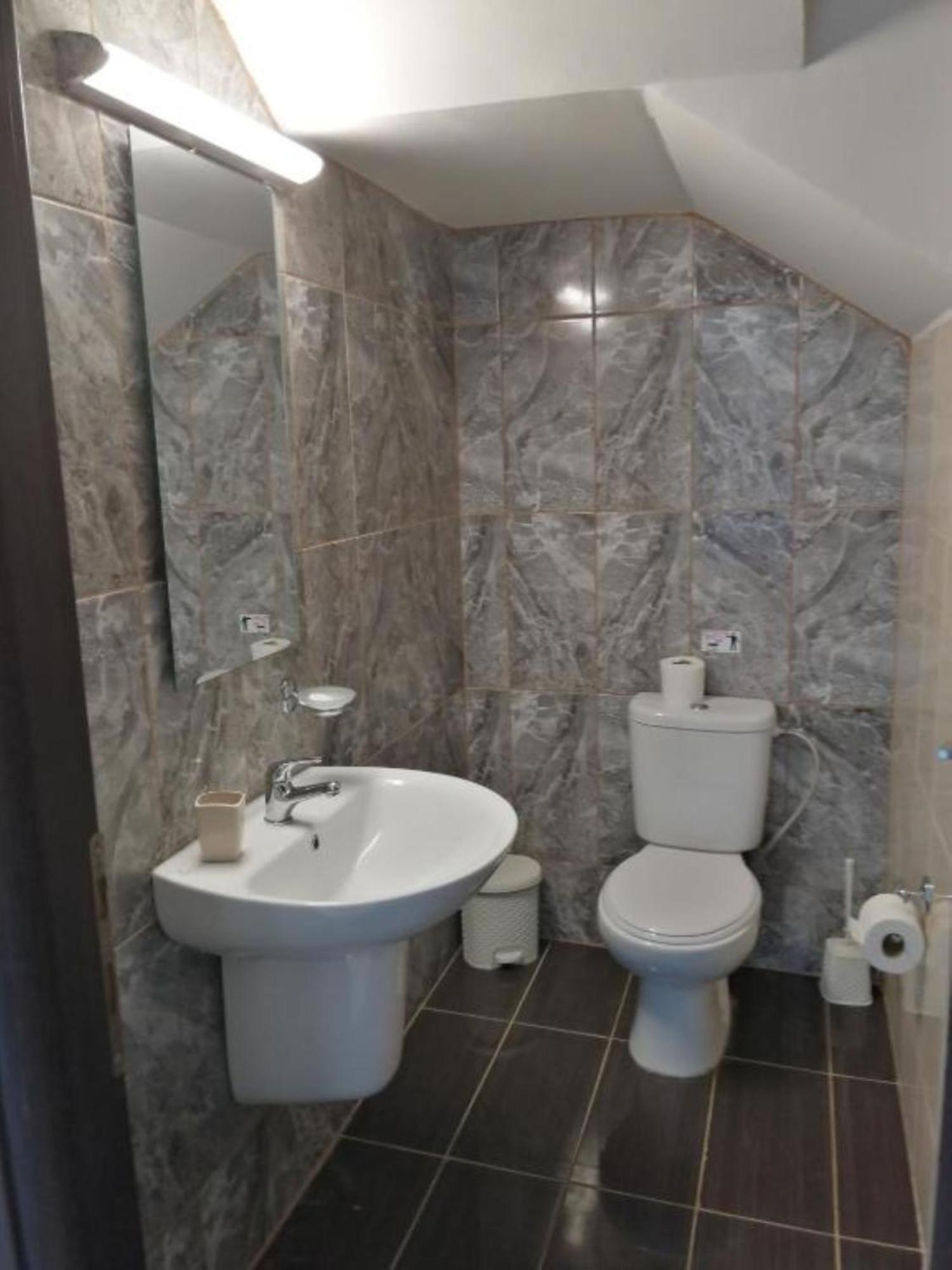 Carisa Suites And Apartments Maleme Esterno foto