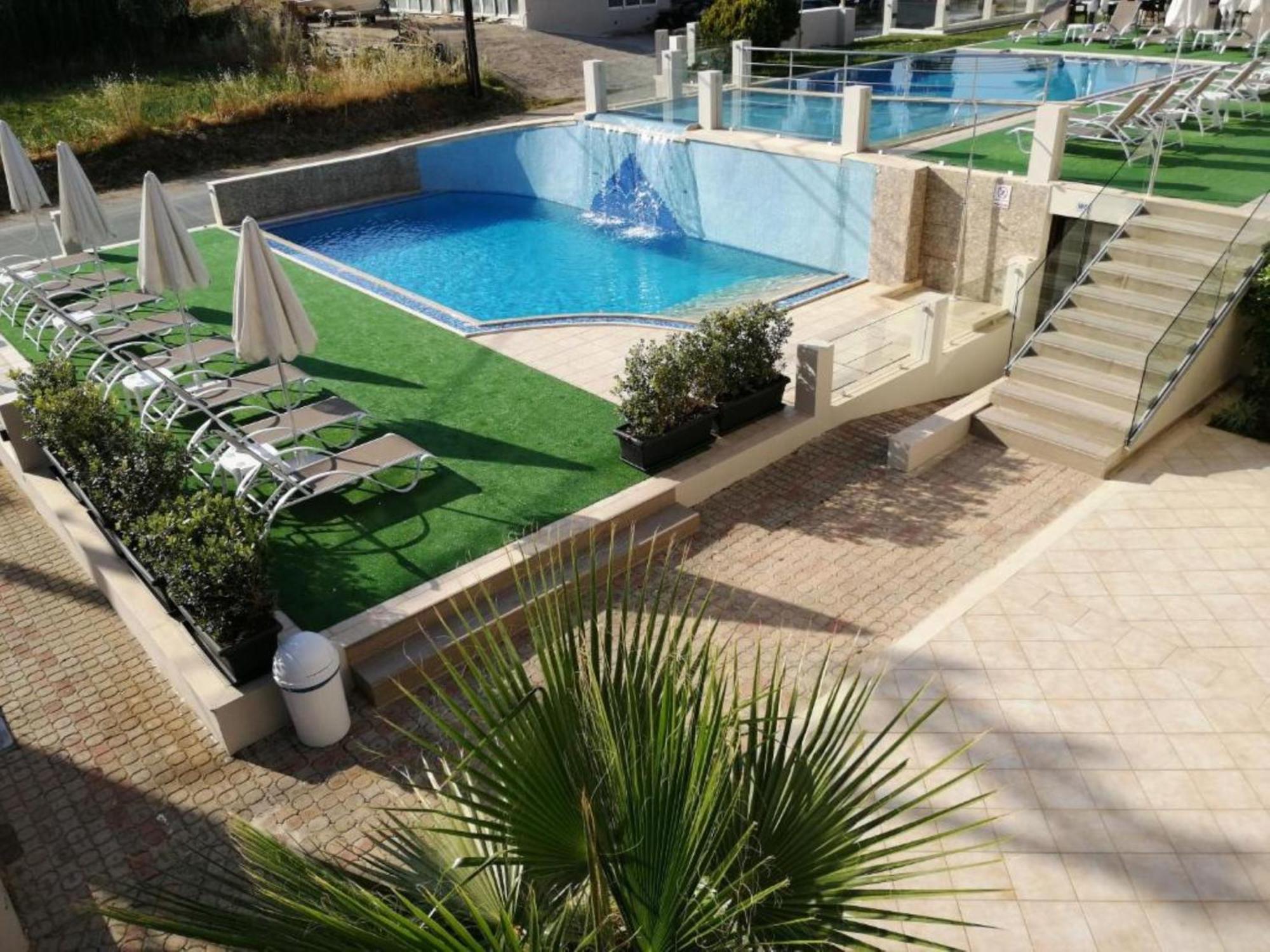 Carisa Suites And Apartments Maleme Esterno foto