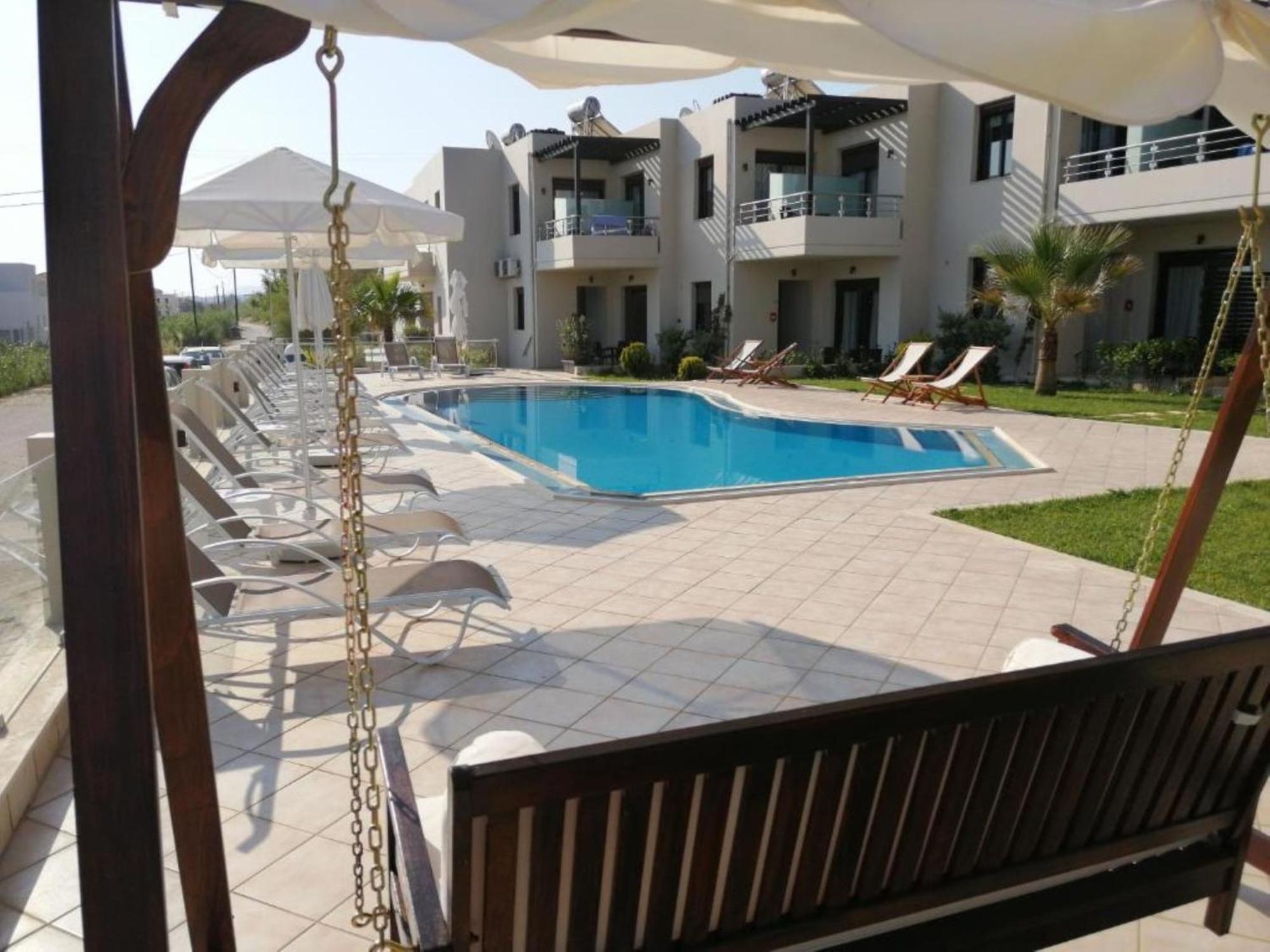 Carisa Suites And Apartments Maleme Esterno foto