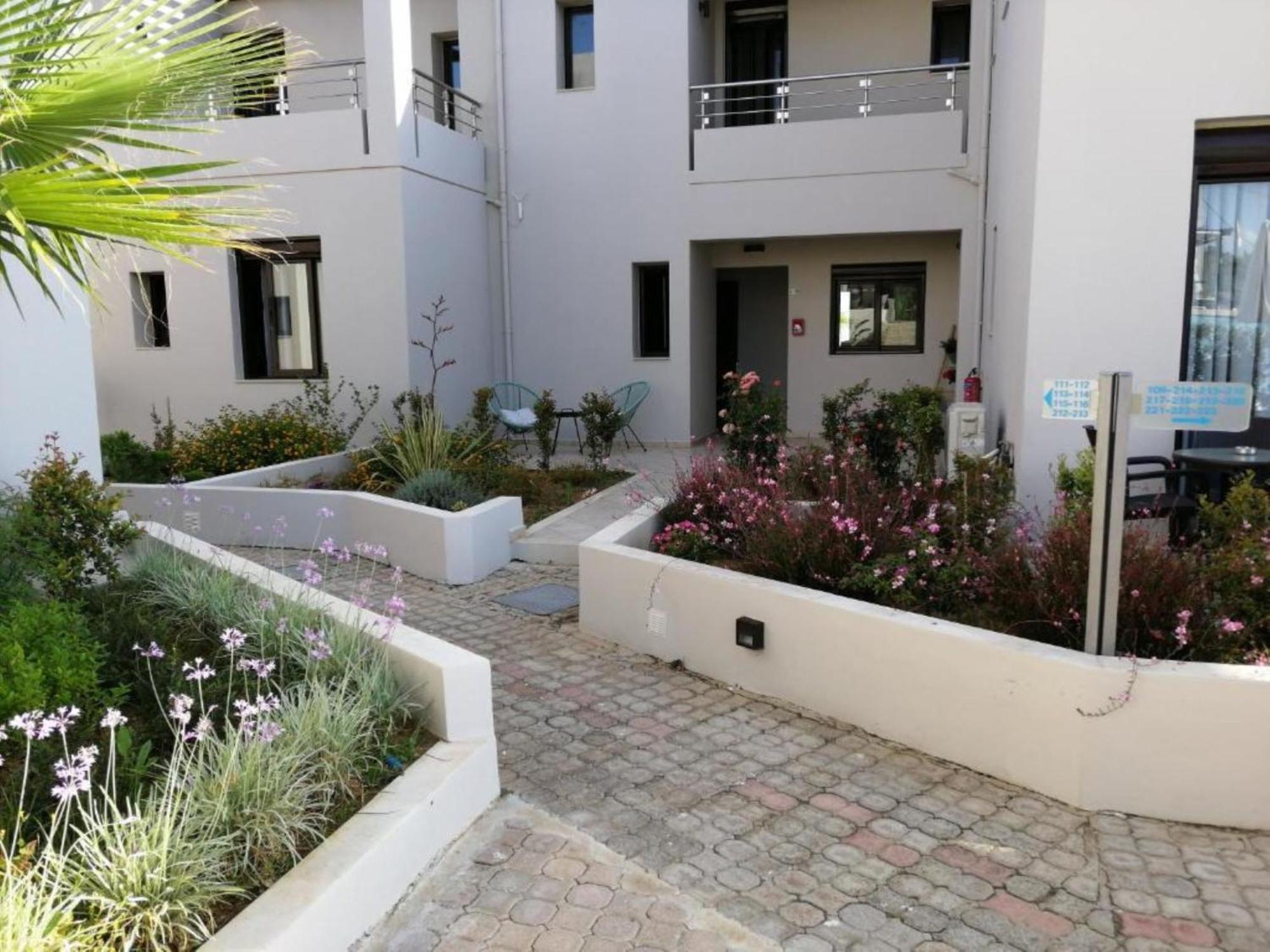 Carisa Suites And Apartments Maleme Esterno foto