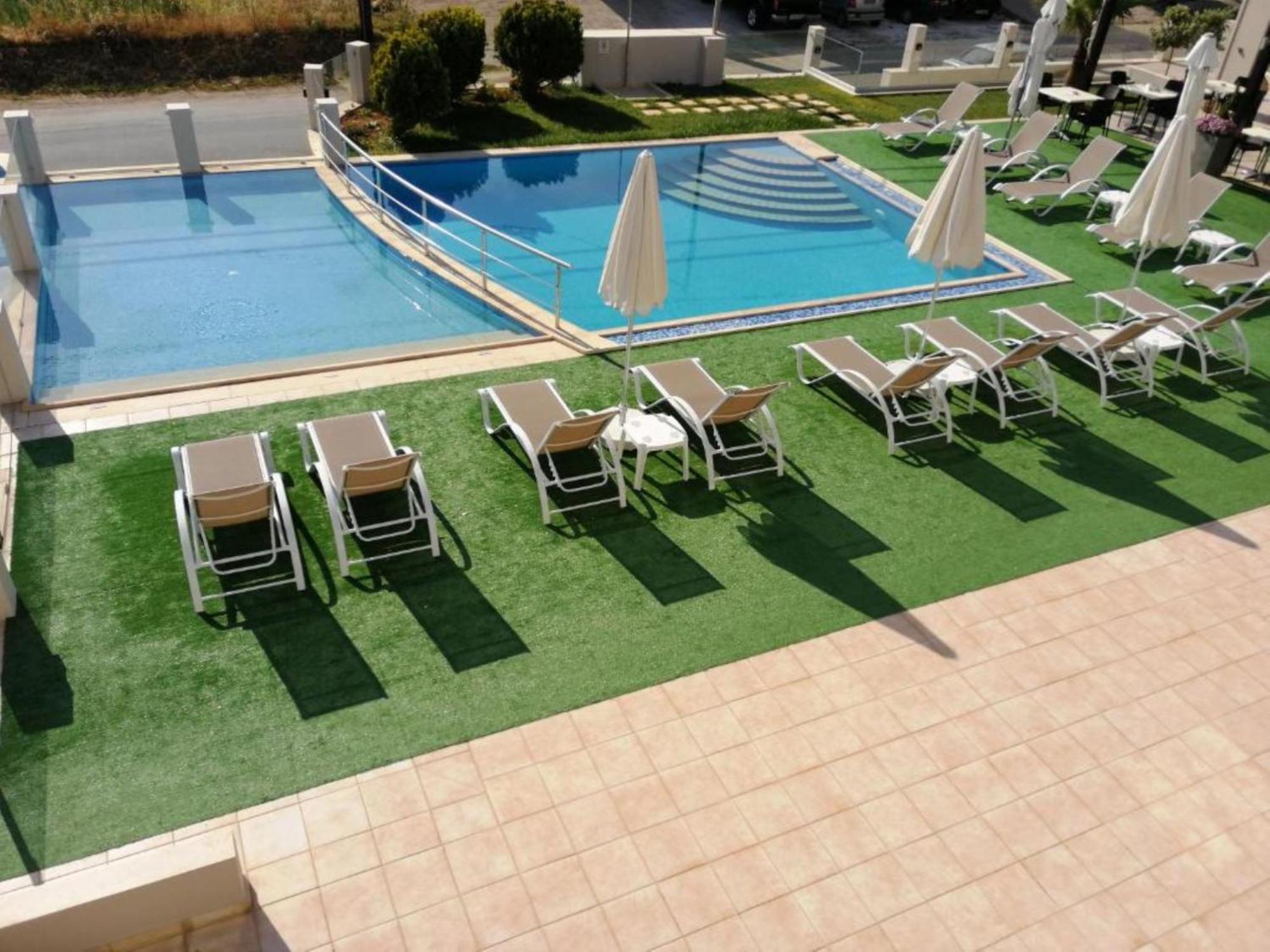 Carisa Suites And Apartments Maleme Esterno foto
